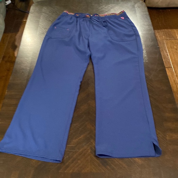 HeartSoul Break on Through low rise scrub pants - Picture 2 of 5